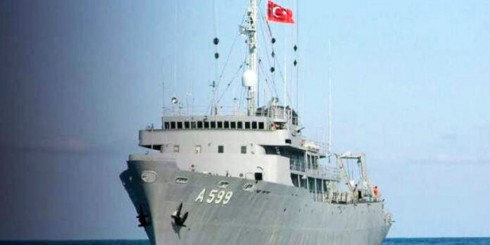 «Παρενόχληση» του «Τσεσμέ» καταγγέλλουν οι Τούρκοι – Διαψεύδει η Αθήνα