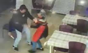 Τουρκία: Έσφαξε μητέρα τριών παιδιών για να μην πληρώσει ενα σουβλάκι!-(VIDEO)