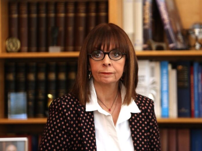 Έφθασε στη Ρόδο η Πρόεδρος της Δημοκρατίας