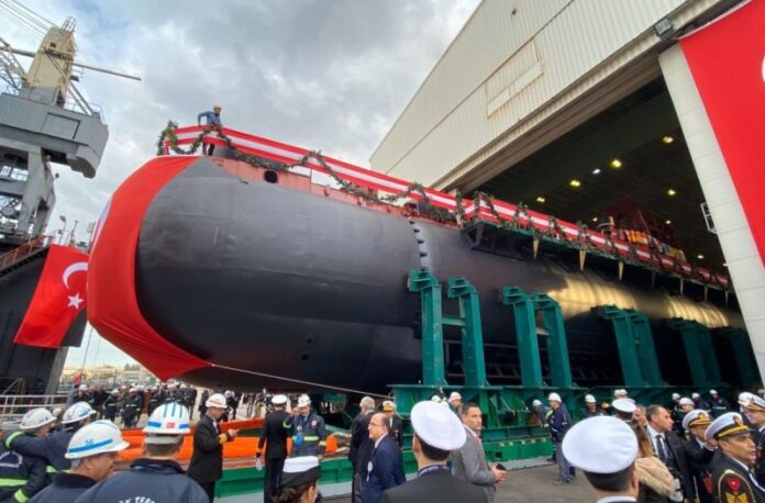 Στη θάλασσα το πρώτο τουρκικό υποβρύχιο γερμανικής τεχνολογίας