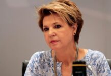 Κύκλοι ΣΥΡΙΖΑ: Επίθεση σε Γεροβασίλη, της ζητούν την έδρα – Προειδοποιητικά πυρά και σε Τσίπρα Γεροβασίλη: H κυβέρνηση Μητσοτάκη αναζητά σανίδα σωτηρίας σε προανακριτικές