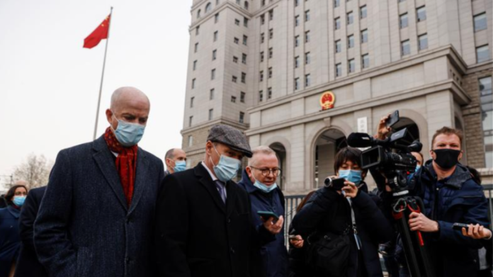 Κίνα: Ξεκίνησε η δίκη του Καναδού πρώην διπλωμάτη που κατηγορείται για κατασκοπεία