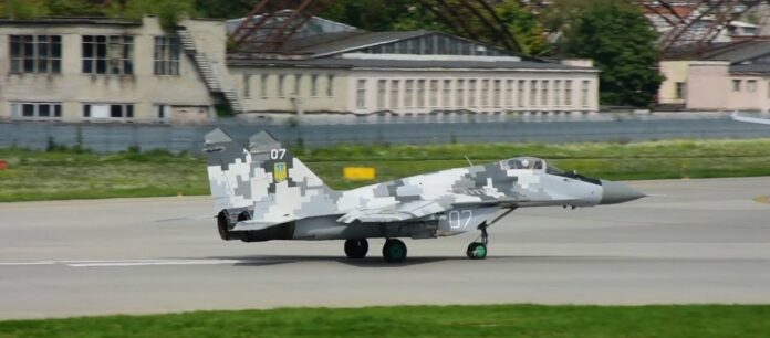 Ουκρανία: Μεθυσμένος οδηγός τράκαρε με μαχητικό MiG-29 – Ζημιές 17 εκατ. ευρώ