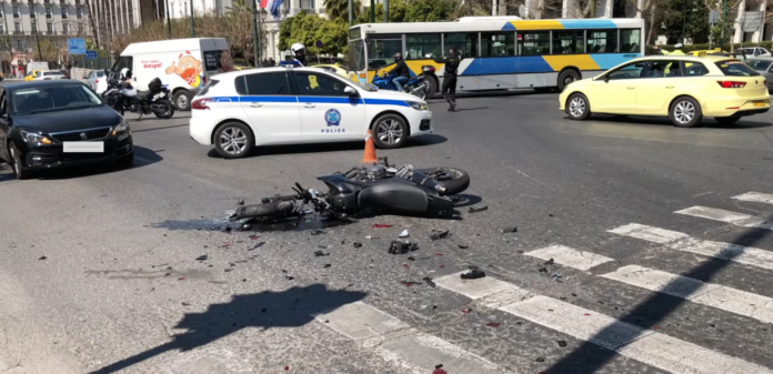 Τροχαίο στη Βουλή: Εντοπίστηκε και κατέθεσε ο οδηγός ταξί – Ήταν βασικός μάρτυρας