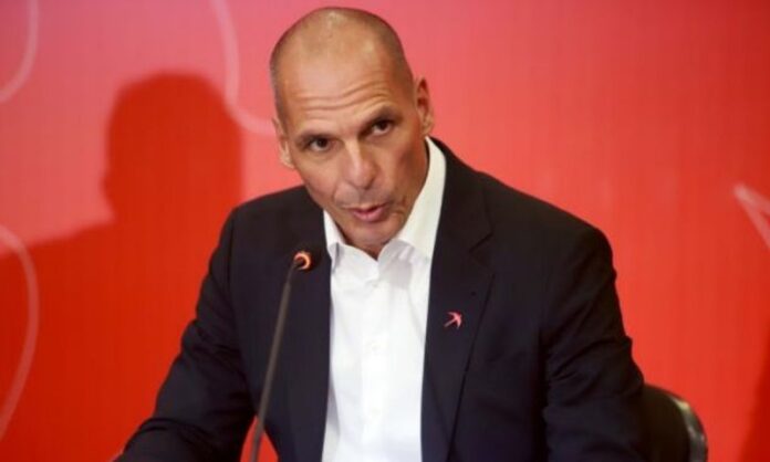 Ο Γ. Βαρουφάκης για το τροχαίο έξω από τη Βουλή και τις διαδηλώσεις