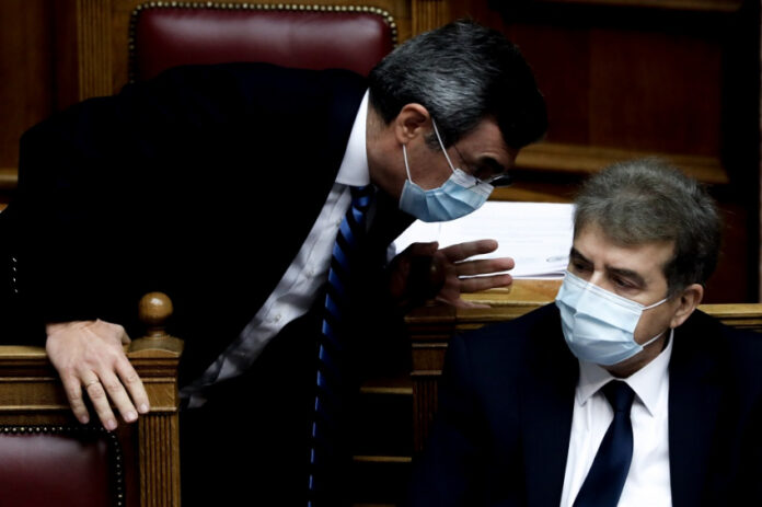 Γιώργος Καραϊβάζ: Ο κοινός παρονομαστής με Σωκράτη Γκιόλια και Στέφανο Χίο