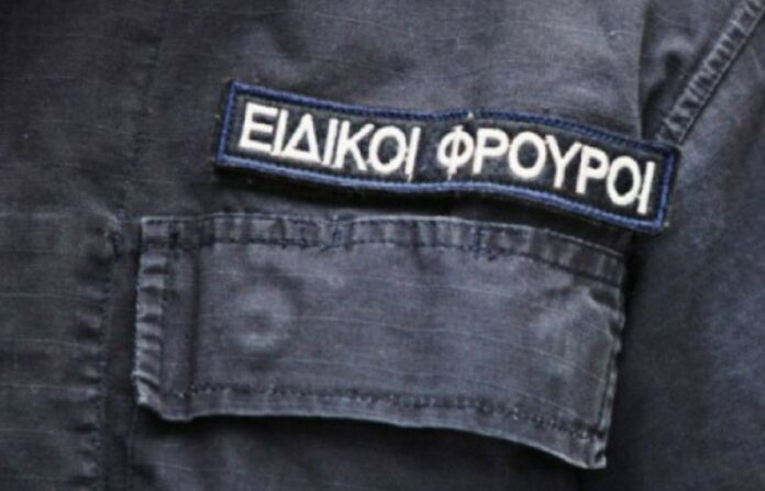 Θέμα ωρών οι 1.000 νέοι Ειδικοί Φρουροί με πανεπιστημιακή τήβεννο και πτυχίο