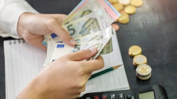 «Ξεπαγώνουν» τα δάνεια σε αναστολή: «Ακάλυπτα» νοικοκυριά και επιχειρήσεις – Ποιες λύσεις προσφέρονται