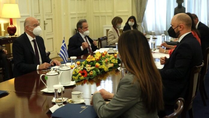 Συνάντηση Δένδια με τον ΥΠΕΞ του Μαυροβουνίου