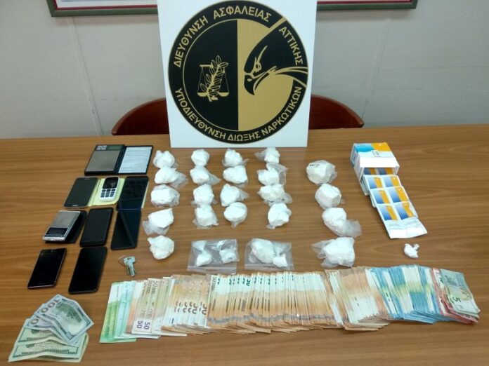 Συνελήφθησαν δύο αλλοδαποί για διακίνηση κοκαΐνης στην Αττική