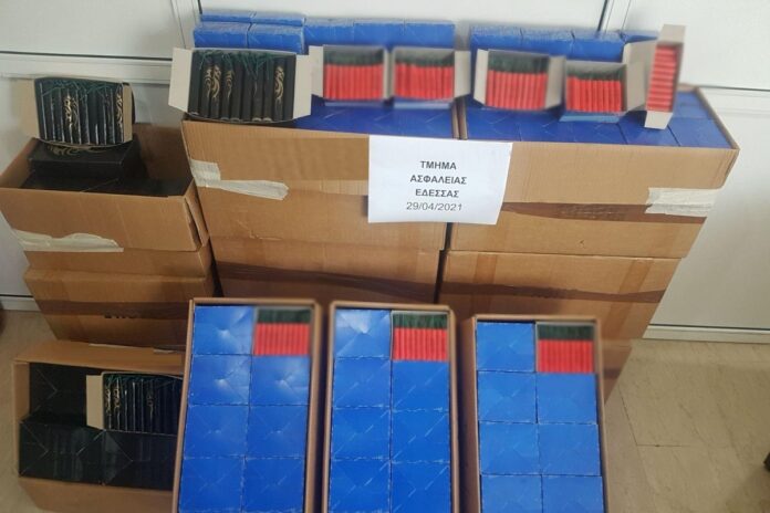 Ημαθία: Χειροπέδες σε 56χρονο που είχε παράνομα πάνω από 24.000 κροτίδες