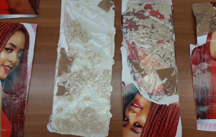 Έκρυψε 740 γρ. ηρωίνης μέσα σε extensions (φωτο)