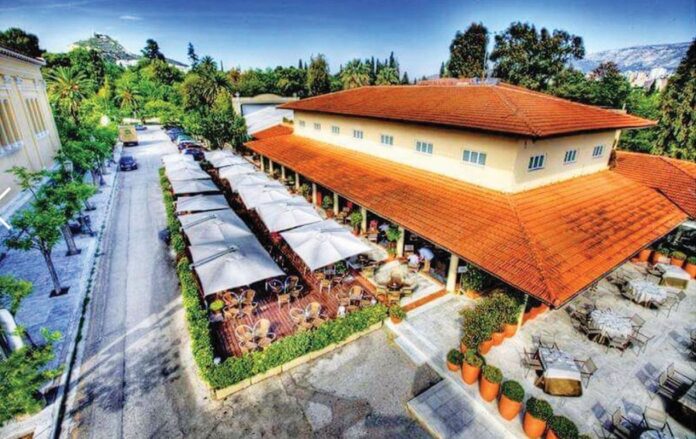 Καταγγελία για «σκοτεινά» παιχνίδια με τα ιστορικά στέκια στο Ζάππειο