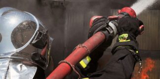 Πυρκαγιά σε διπλοκατοικία στη Λευκάδα