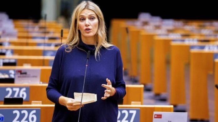 Εύα Καϊλή: Εγκατέλειψε τον Ανδρουλάκη, στηρίζει Λοβέρδο και συμπαθεί τον Μητσοτάκη