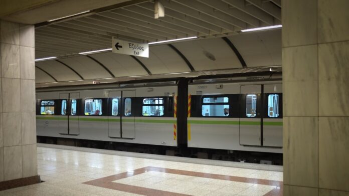 Μετρό: Στάση εργασίας έως τις 10:00