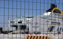 Πάτρα: Μετέφεραν αλλοδαπούς σε ειδική κρύπτη του φορτηγού