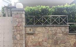 Ιδιοκτήτης σπιτιού στην Εκάλη: «Δεν είναι η πρώτη φορά που με ληστεύουν. Το 2017 μου πήραν και το χρηματοκιβώτιο» (video)