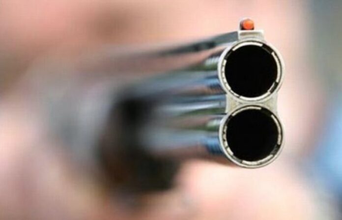 Σοκ στη Λαμία: 50χρονος άνδρας αυτοπυροβολήθηκε με κυνηγετικό όπλο τα ξημερώματα