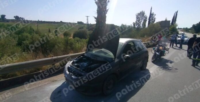 Πύργος: Αυτοκίνητο πήρε φωτιά εν κινήσει στο ύψος των Δουνείκων (ΦΩΤΟ)