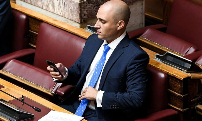 Συρίγος για Μπογδάνο: Διαφωνώ με τη δημοσιοποίηση συγκεκριμένων στοιχείων μαθητών