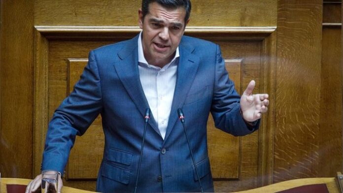 Ολομέτωπη επίθεση Τσίπρα σε Μητσοτάκη: Παράσημά μας τα ειδικά δικαστήρια σε Παπαγγελόπουλο – Παππά