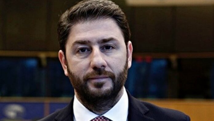 Ανδρουλάκης: Χρειάζονται πολλοί αποφασισμένοι προοδευτικοί καμικάζι, για να ανασυγκροτήσουμε τη Δημοκρατική Παράταξη