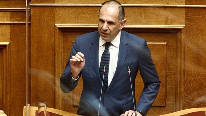 Γεραπετρίτης στον realfm 97,8: Δεν εκπέμπεται κανένα μήνυμα χαλάρωσης – Πολλαπλές δράσεις για να πειστούν οι ανεμβολίαστοι