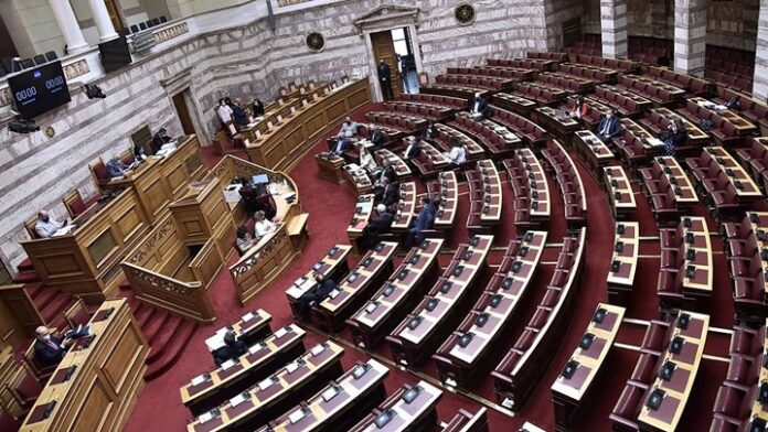 Κόντρα ΝΔ-ΚΙΝΑΛ για τις δύο “διαρροές” στην ψηφοφορία για τον Νίκο Παππά