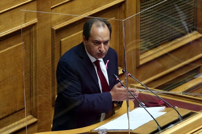 Χρήστος Σπίρτζης: Ζητάει και τα ρέστα ο κύριος Χρυσοχοΐδης για την 19χρονη