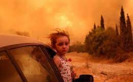 Η ιστορία της μικρής Βαλεντίνας που έβλεπε τον πατέρα της να ορμά στις φλόγες