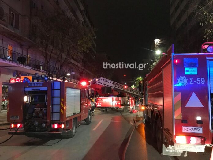 Θεσσαλονίκη: Στις φλόγες σπίτι στην Άνω Πόλη