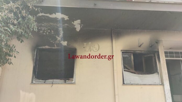 Φωτιά σε σπίτι στην Καλλιθέα-(ΦΩΤΟ-VIDEO)