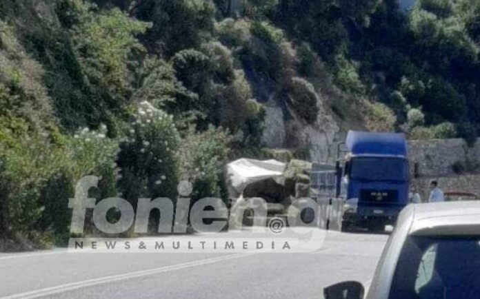 Κρήτη: Καρότσα νταλίκας πλάκωσε σταθμευμένο όχημα