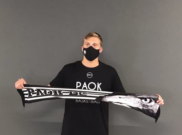 ΠΑΟΚ: Έφτασε στη Θεσσαλονίκη ο ΝτιΛέο