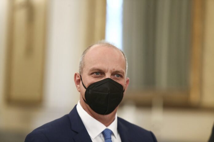 Οικονόμου σε Τσίπρα: Αναζητά ψήφους στις στάχτες – Η κυβέρνηση εξασφαλίζει την ασφάλεια των πολιτών