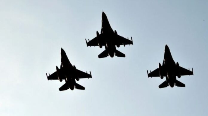 Αιγαίο: Μπαράζ παραβιάσεων από τουρκικά κατασκοπευτικά