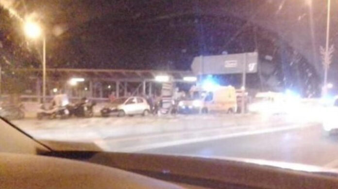 Σοβαρό δυστύχημα στην Παλλήνη: Αυτοκίνητο έπεσε σε στάση λεωφορείου – Ένας νεκρός και πέντε τραυματίες