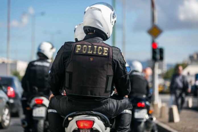 Θεσσαλονίκη: Χτύπησε 66χρονη και άρπαξε το πορτοφόλι της