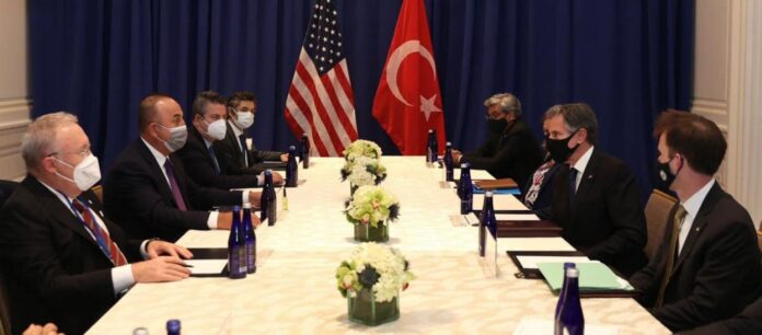 Ο Κ.Μητσοτάκης με 5ετή συμφωνία για τις βάσεις αλλά ο Α.Μπλίνκεν «στάζει μέλι» για την Τουρκία: «Ισχυρός εταίρος μας»