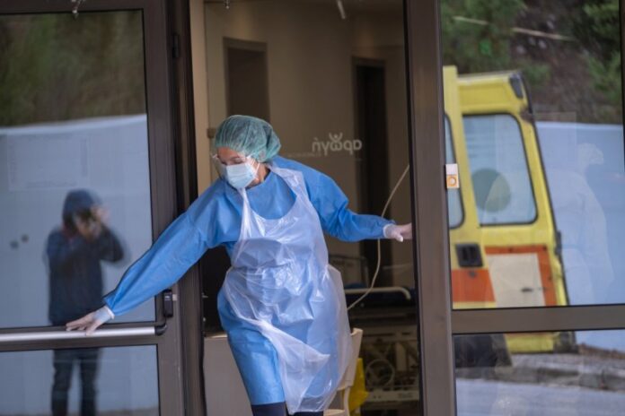 Γιαννάκος: Παράταση μέχρι 15/09 για να εμβολιαστούν οι υγειονομικοί στα ψυχιατρικά νοσοκομεία