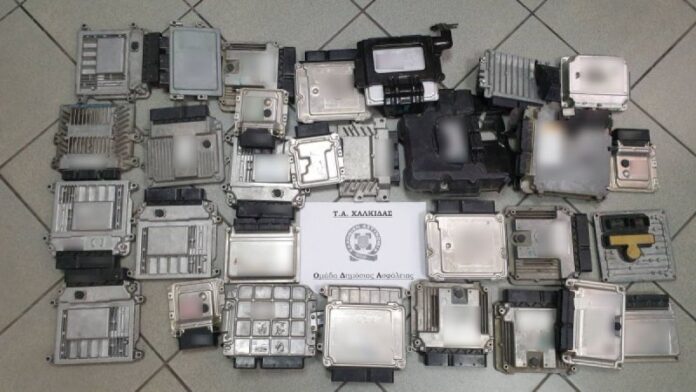 Έκλεβαν αυτοκίνητα από την Αττική, τα διέλυαν και τα πουλούσαν ως ανταλλακτικά (VIDEO)