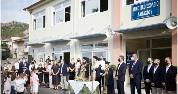 Το κράτος άφησε αβοήθητους τους σεισμόπληκτους στον Τύρναβο, αλλά… η ΤΕΡΝΑ έχτισε το σχολείο!