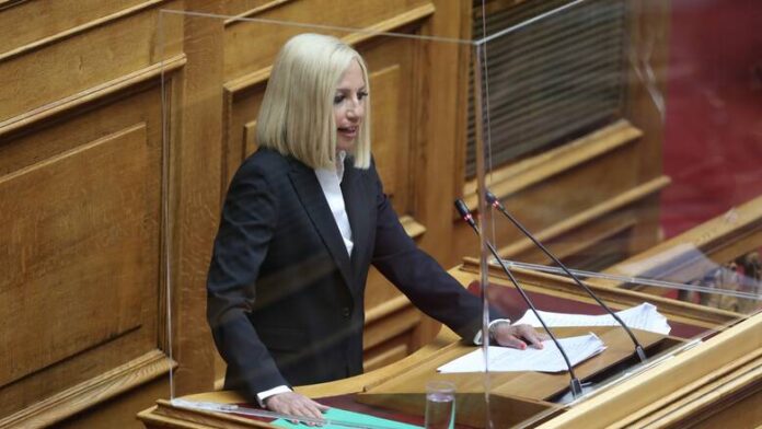 Γεννηματά: Η κυβέρνηση πρωτοστατεί στη φθηνή και απαξιωμένη εργασία