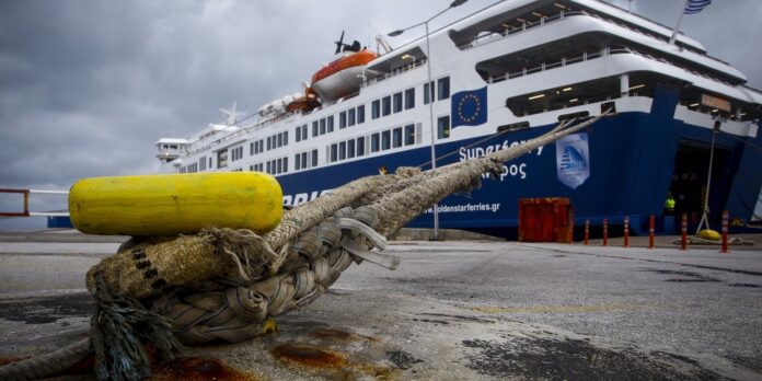 Προβλήματα στις ακτοπλοϊκές συγκοινωνίες – Πού έχει απαγορευτικό