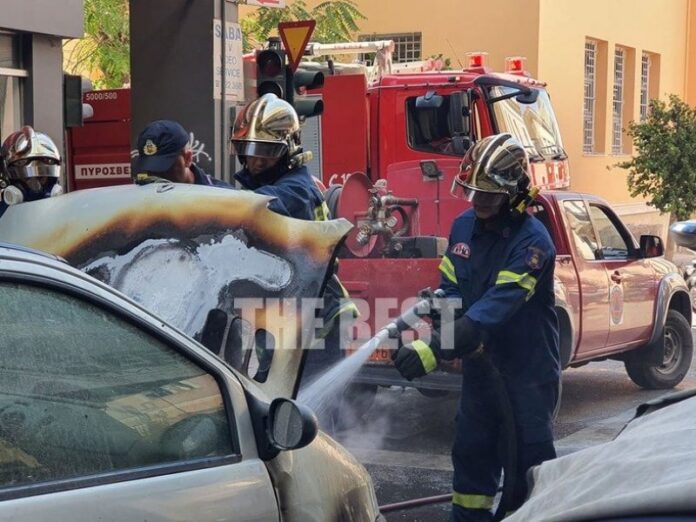 Πάτρα: Λαμπάδιασε αυτοκίνητο εν κινήσει (φωτο)