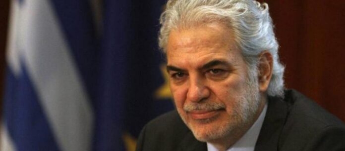 Ο σεισμός «εμφάνισε» τον υπουργό Πολιτικής Προστασίας Χ.Στυλιανίδη