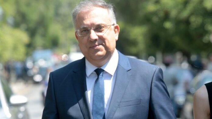 Εκστρατεία ενημέρωσης κατά της τρομοκρατίας στα σχολεία πρότεινε ο Τ. Θεοδωρικάκος