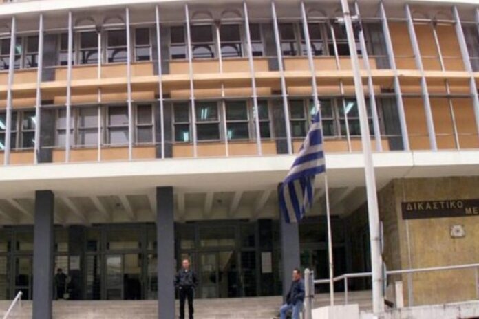 Αναβλήθηκε η δίκη του γιατρού που κατηγορείται για τον θάνατο 14χρονης