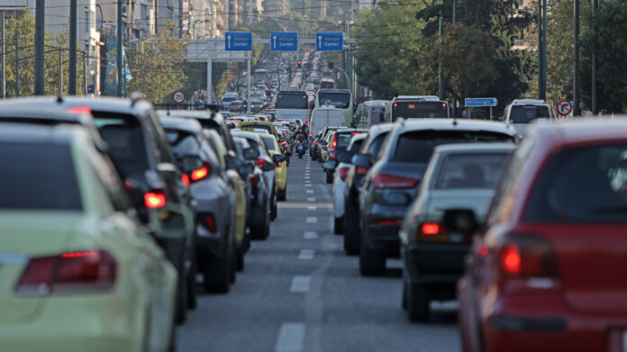 Δημοσιεύτηκε η ΚΥΑ για τον Δακτύλιο – Ποια αυτοκίνητα κυκλοφορούν ελεύθερα και ποιοι δικαιούνται κατ’ εξαίρεση άδεια